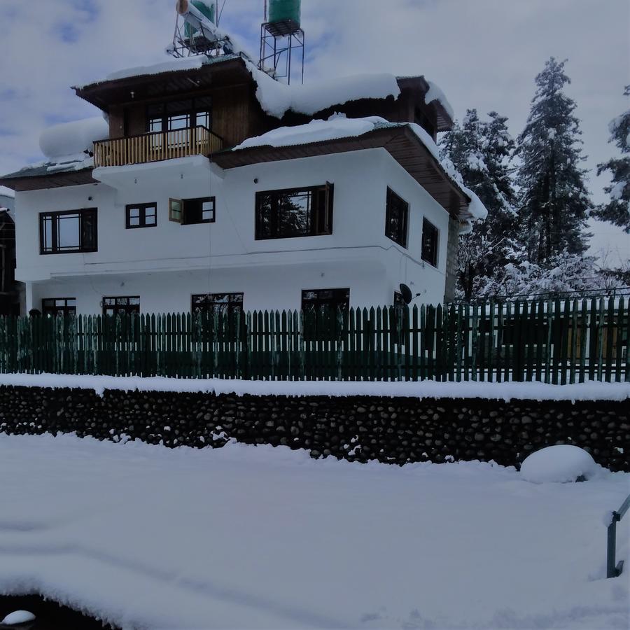 Hotel Gulmarg House エクステリア 写真